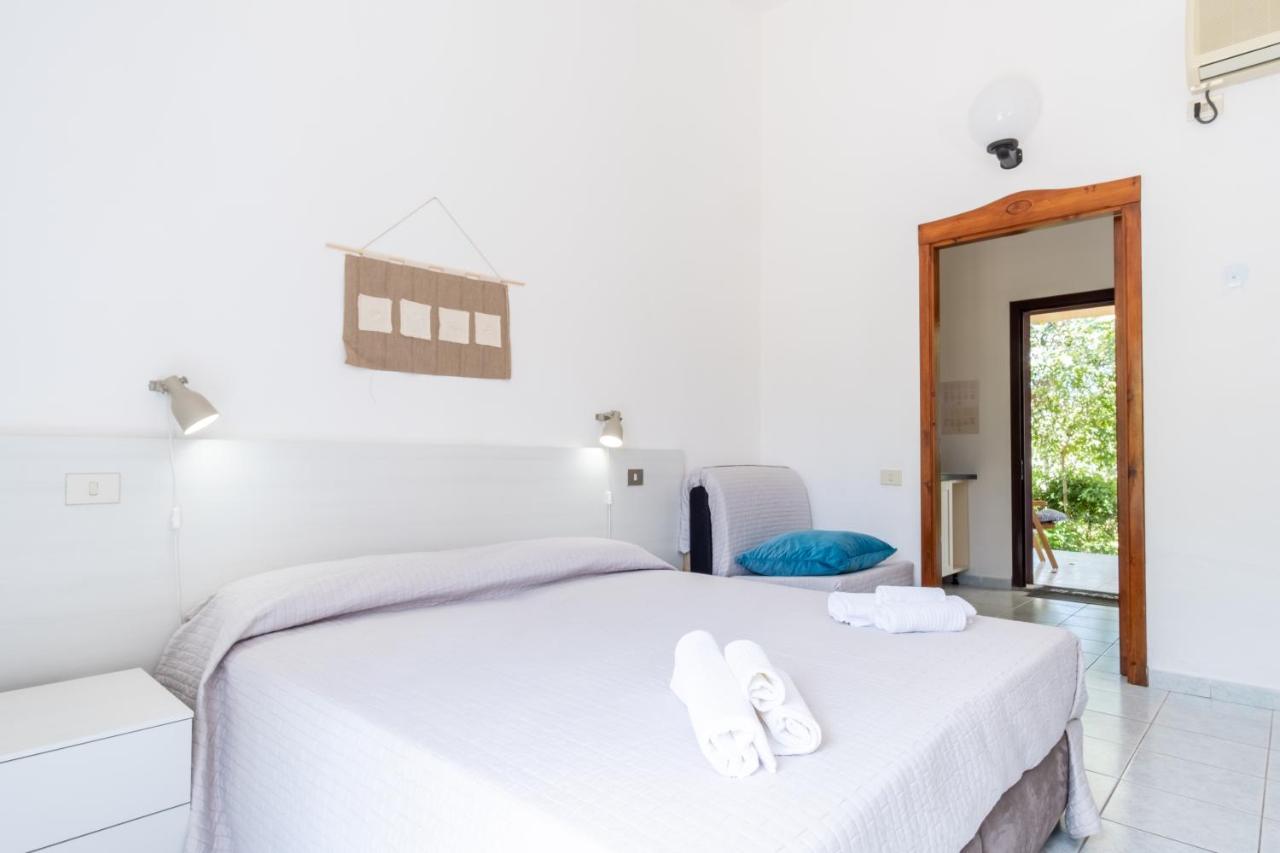 Residence Cort'E Accas Bari Sardo Exterior foto