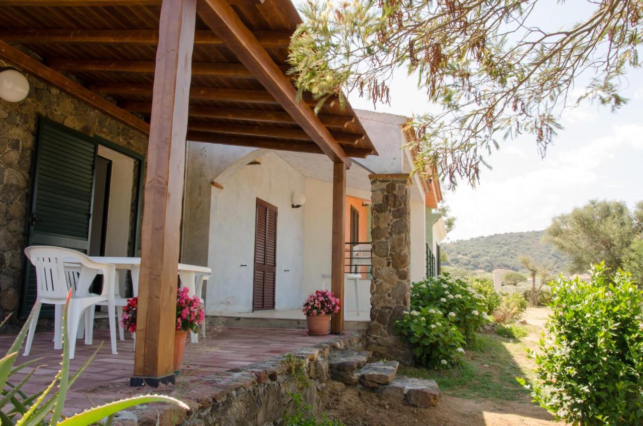 Residence Cort'E Accas Bari Sardo Zimmer foto